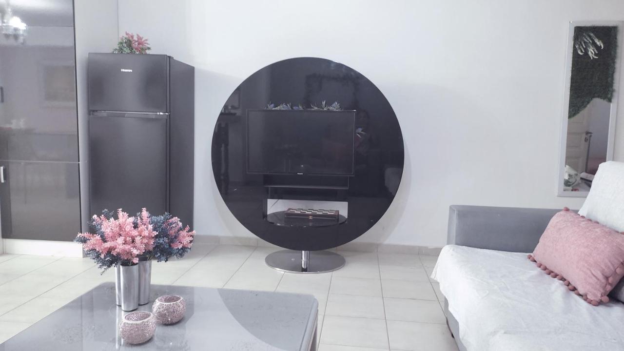 Lavender Apartment *