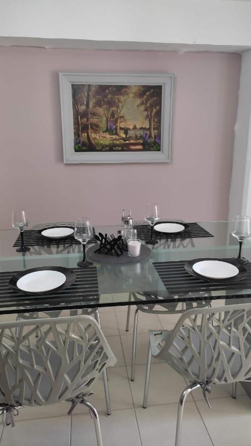 Lavender Apartment *